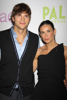 Ashton Kutcher, Demi Moore, cheating, affair, scandal, marriage, pictures, picture, photos, photo, pics, pic, images, image, hot, sexy, latest, new, 2010