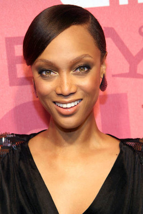 Tyra Banks, sued, lawsuit, teen, sex, addict, pictures, picture, photos, photo, pics, pic, images, image, hot, sexy, latest, new, 2010