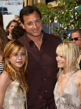 Bob Saget, Mary-Kate and Ashley Olsen picture