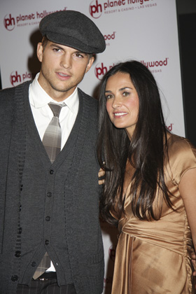 Ashton Kutcher and Demi Moore, pics, pictures, photos, images, hot, sexy celebrity, celeb, news, juicy, gossip, rumors