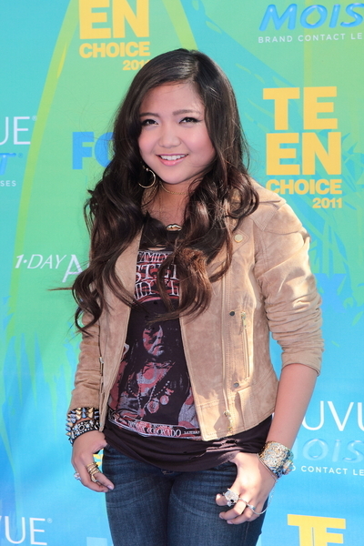 Charice Pempengco Pictures: Teen Choice Awards 2011 Blue Carpet Photos, Pics