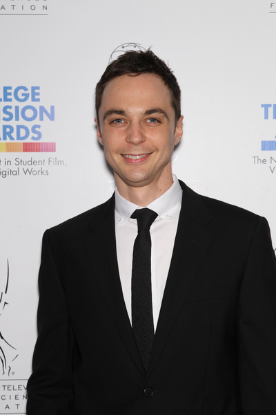  Parsons on Jim Parsons Photos  Jim Parsons Arrives On The Red Carpet At The