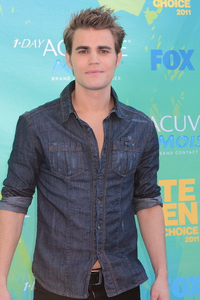 Paul Wesley Pictures: Teen Choice Awards 2011 Red (Blue) Carpet Photos, Pics