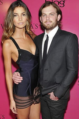 Caleb Followill, girlfriend, Lily Aldridge, engaged, engagement, dating, wedding, pictures, picture, photos, photo, pics, pic, images, image, hot, sexy, latest, new, 2010