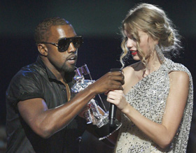 Taylor Swift, Kanye West, VMAs, Video Music Awards, MTV, 2009, mic, pictures, picture, photos, photo, pics, pic, images, image, hot, sexy, latest, new, 2010