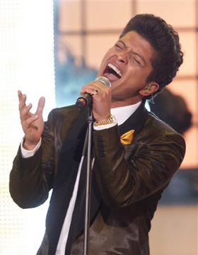 Bruno Mars, pictures, picture, photos, photo, pics, pic, images, image, hot, sexy, latest, new, 2011