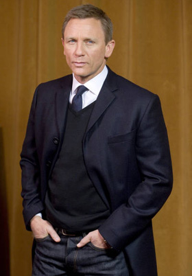 Daniel Craig, pictures, picture, photos, photo, pics, pic, images, image, hot, sexy, latest, new, 2010