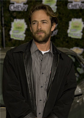 Luke Perry, pic, pics, picture, pictures, photo, photos, hot, celebrity, celeb, news, juicy, gossip, rumors