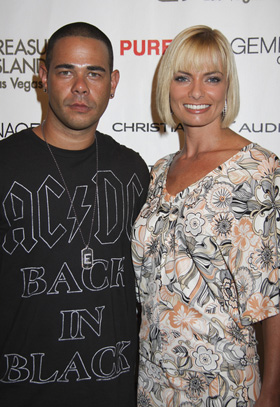 Jaime Pressly and Eric Cubiche